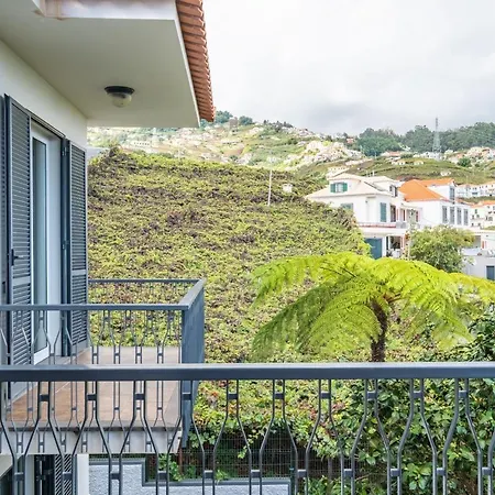 Semesterbostad Casa Olimpo By Homie Estreito de Câmara de Lobos